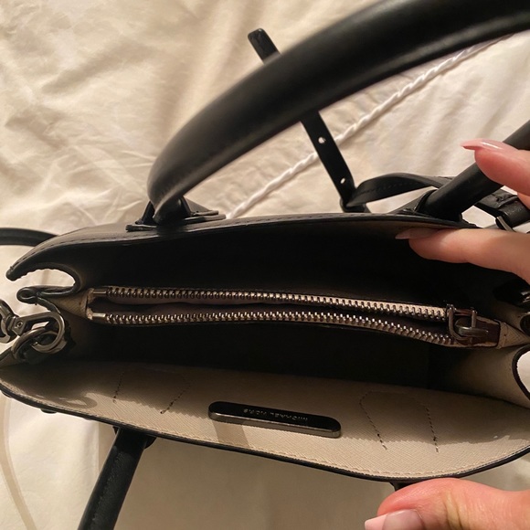 Michael Kors bag - Picture 3 of 3